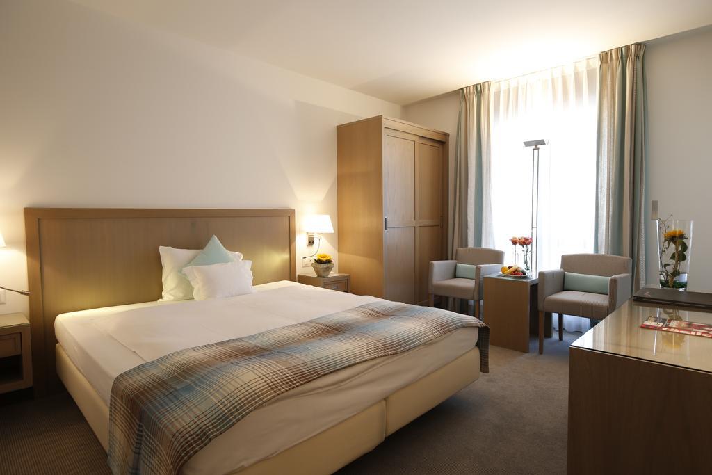 Hotel Ascovilla Charming Hideway Ascona Room photo